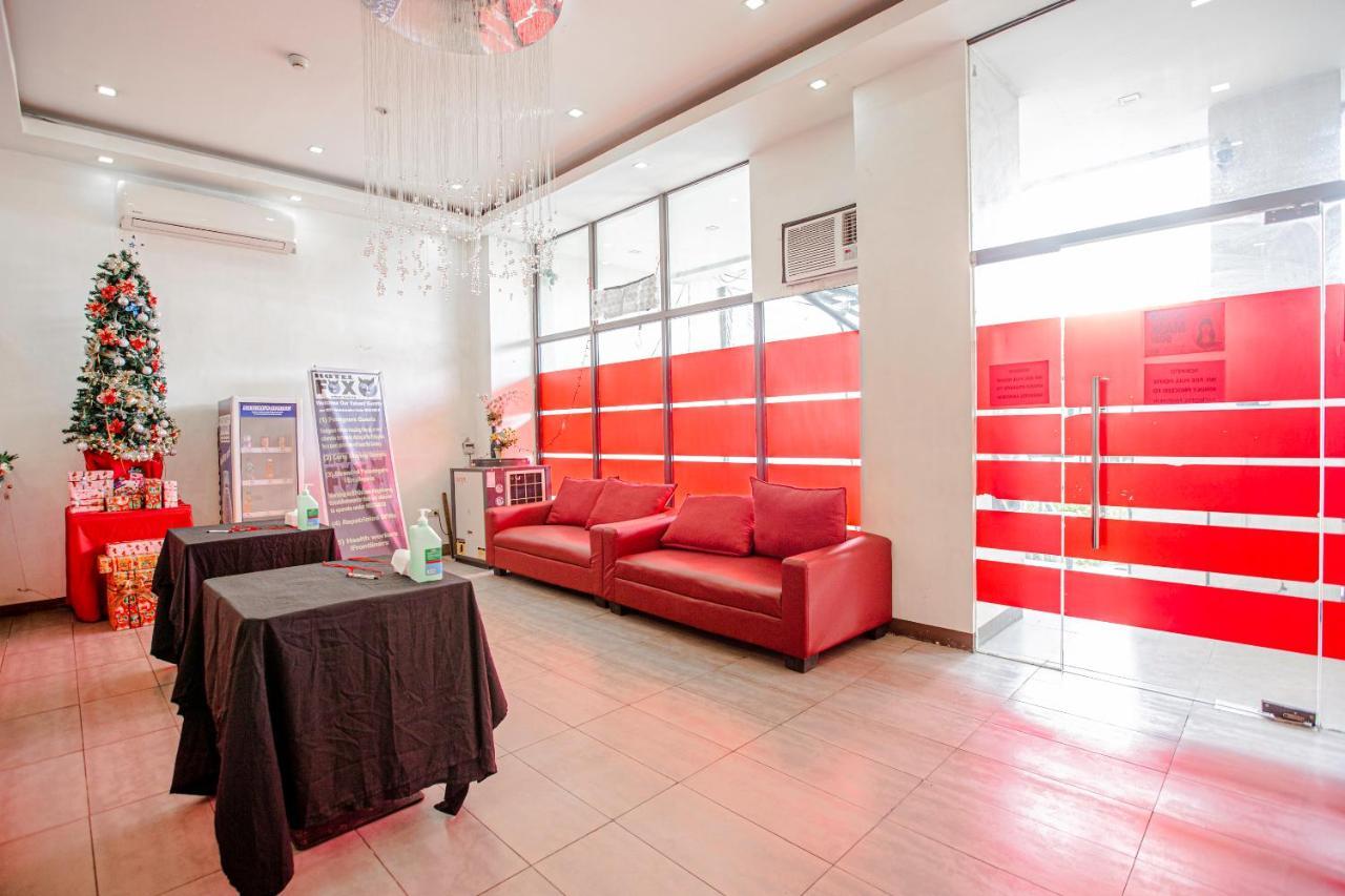 Oyo 637 Fox Hotel 奎松市 外观 照片